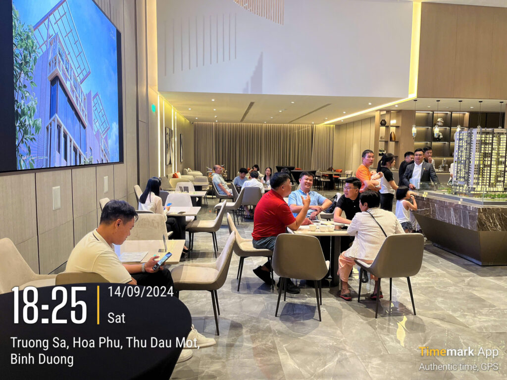 khach tham quan du an cuoi tuan